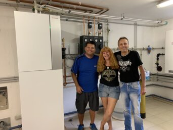 In nur vier Tagen raus aus Gas: Handwerkliche Präzision von D.B. Installation und fortschrittliche Wärmepumpentechnologie von bösch machen es möglich. | © bösch