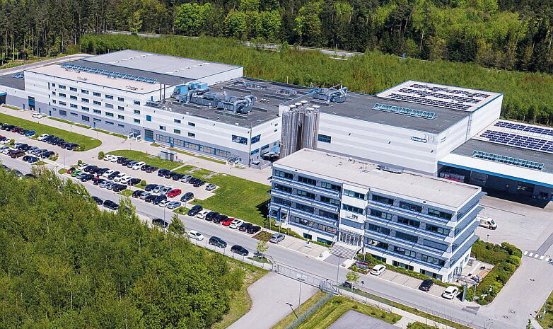 Luftaufnahme vom Firmen-Hauptsitz der Unternehmensgruppe Kraiburg TPE in Waldkraiburg/Bayern. | © Kraiburg TPE, Germany