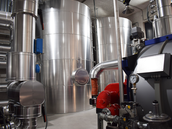 Weichenpuffer und Laufzeitpuffer zum Speichern der Wärme. | © bösch heizung.klima.lüftung